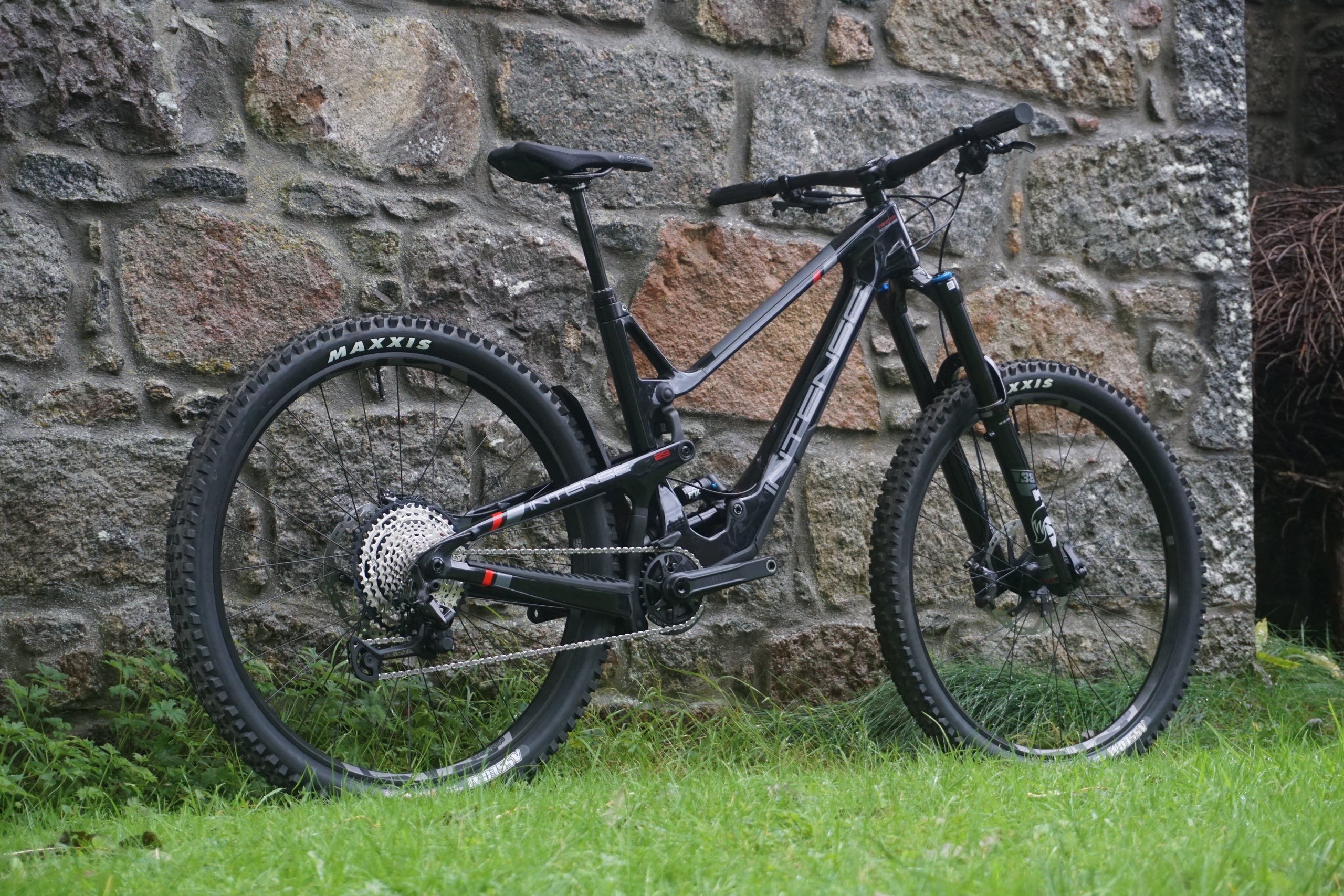 Intense Tracer 29